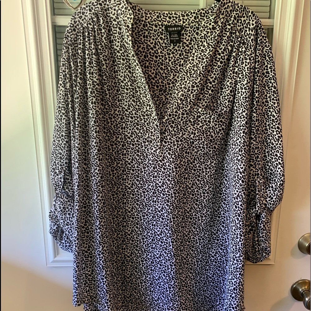 Torrid animal print button blouse